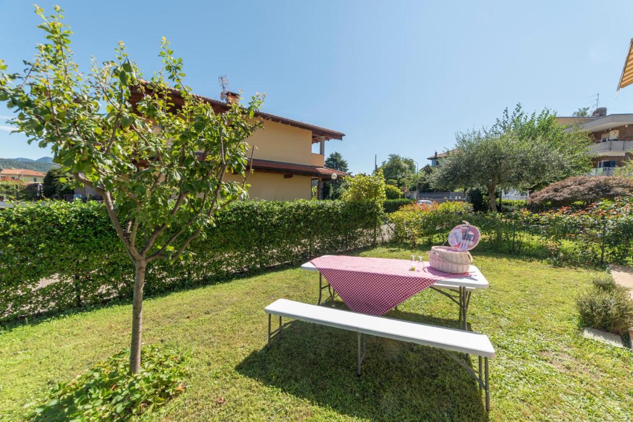 La Feriolina - Appartamento Al Lago Con Giardino Privato バヴェーノ エクステリア 写真